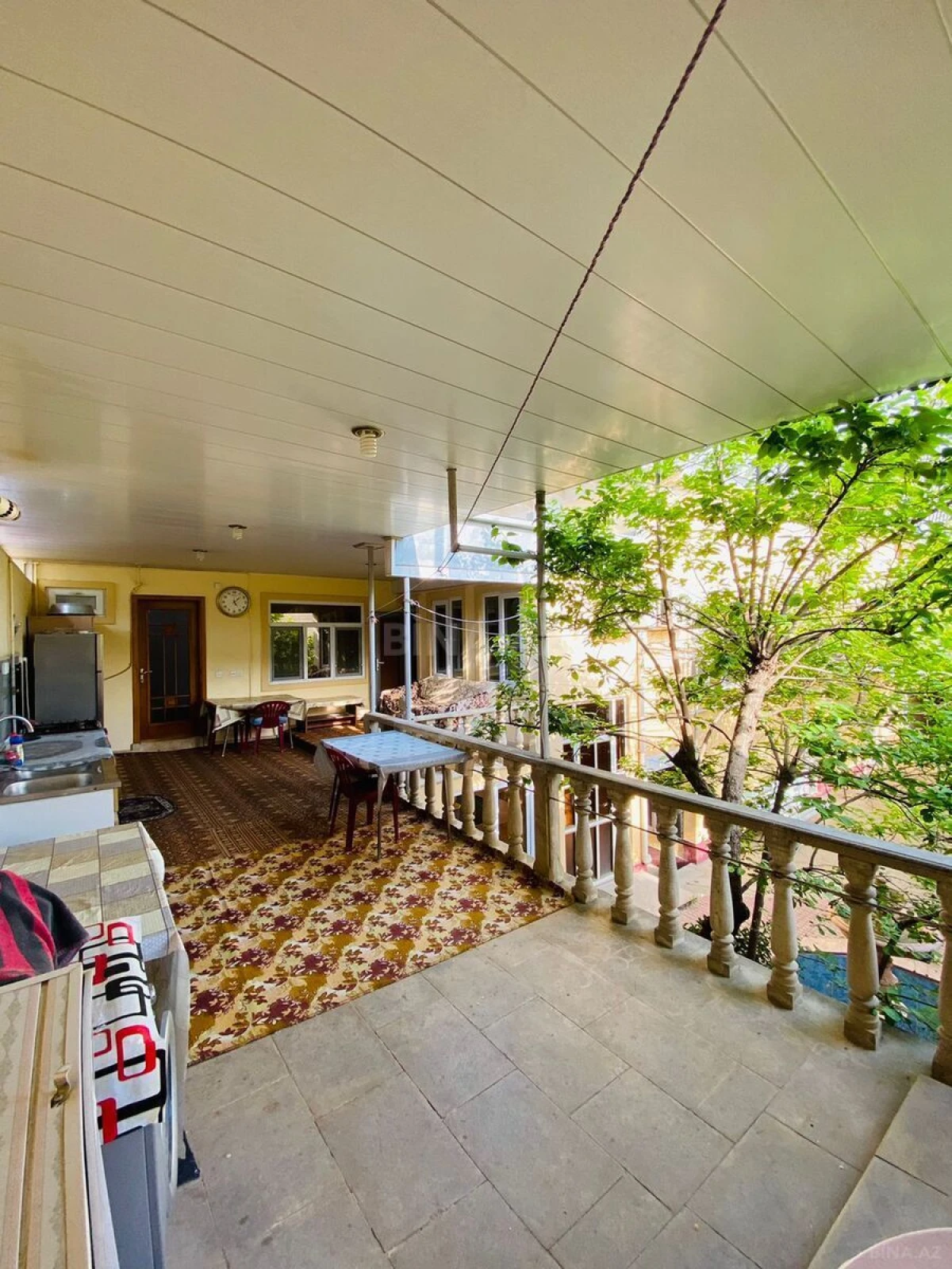 Satılır 10 otaqlı həyət evi 310 m²