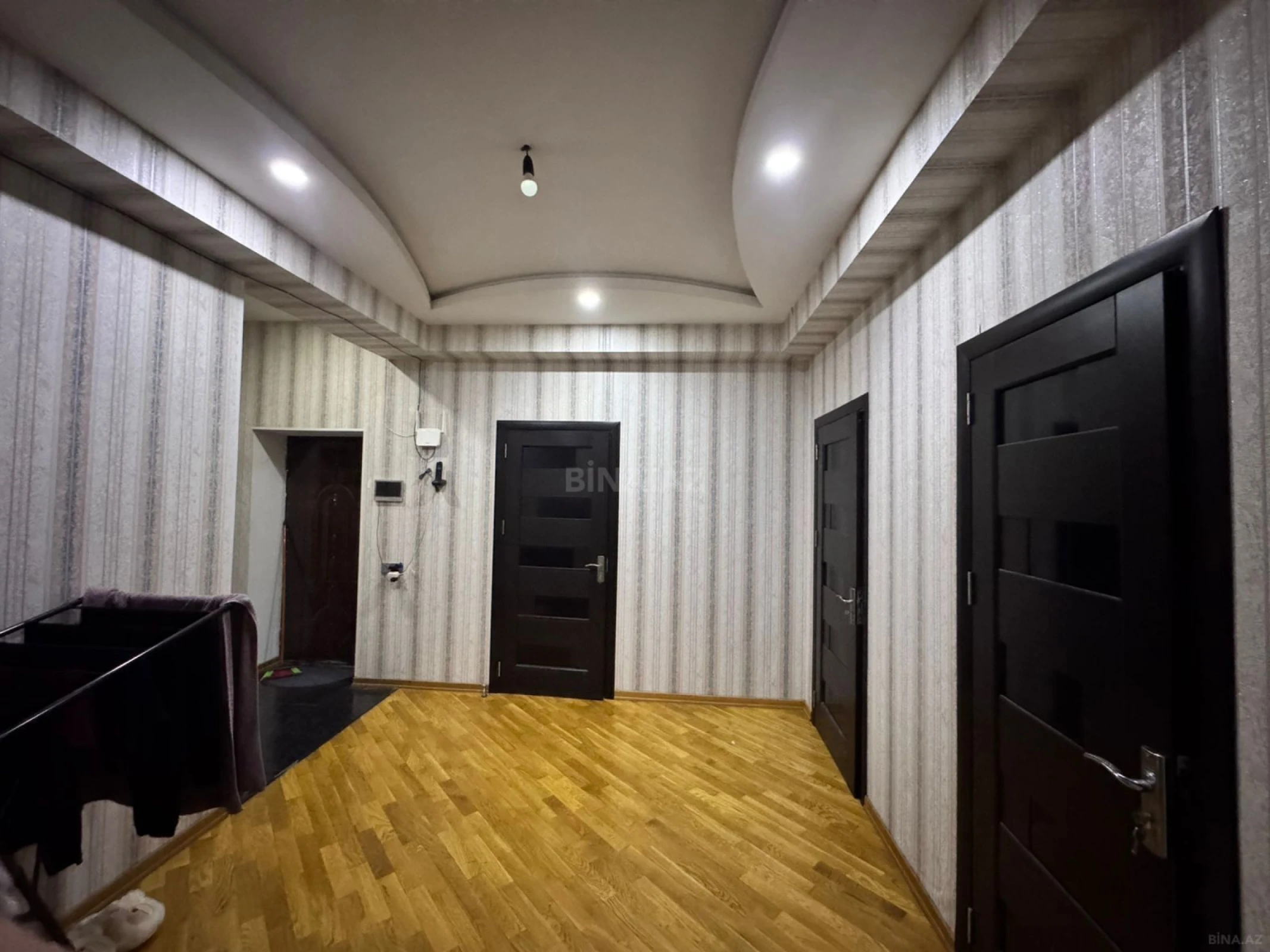 Satılır 3 otaqlı mənzil 100 m²