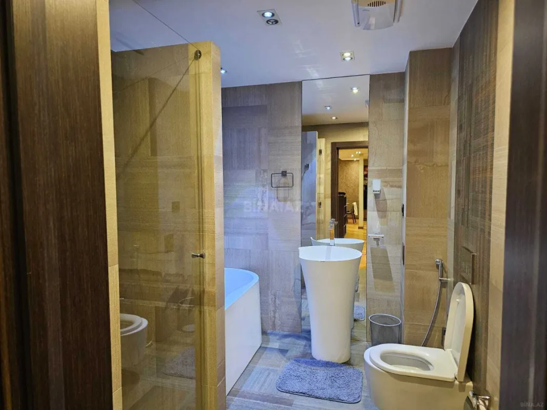 Satılır 3 otaqlı mənzil 110 m²