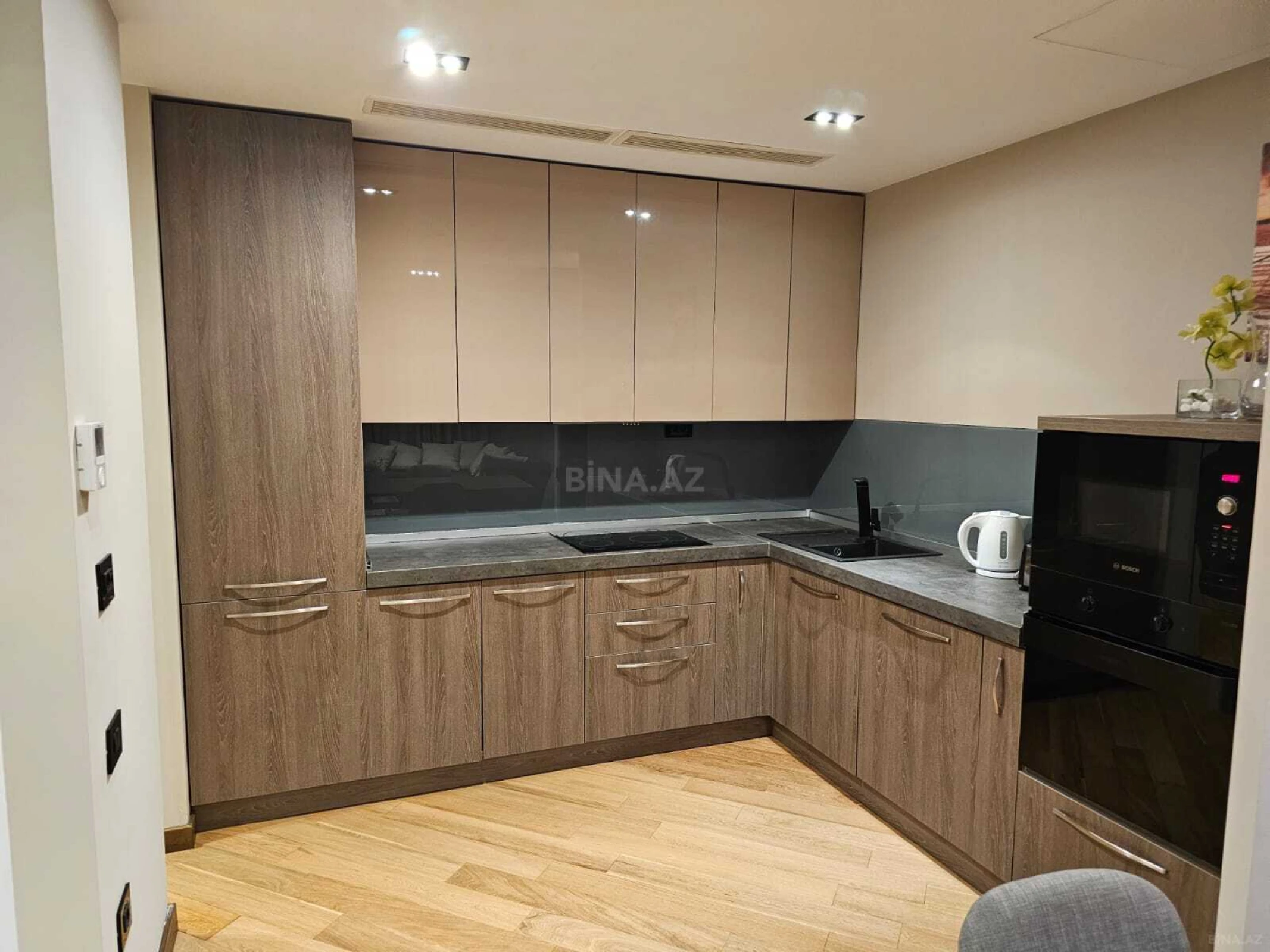 Satılır 3 otaqlı mənzil 110 m²