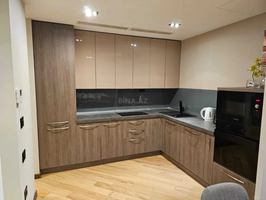 Satılır 3 otaqlı mənzil 110 m²