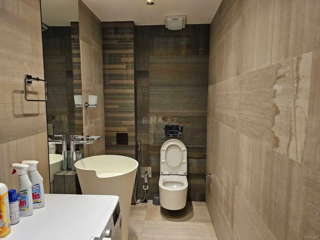 Satılır 3 otaqlı mənzil 110 m²