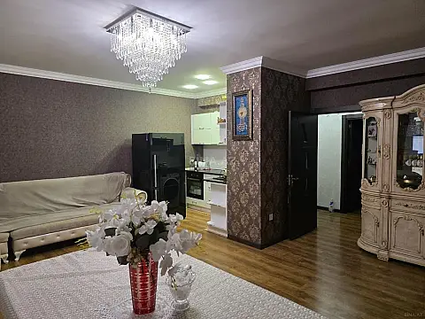 Satılır 3 otaqlı mənzil 110 m²