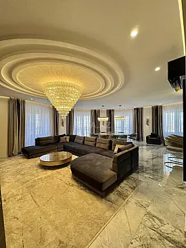 Satılır 4 otaqlı mənzil 223 m²