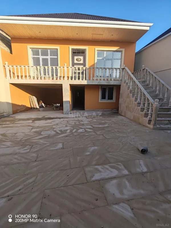 Satılır 4 otaqlı həyət evi 110 m²
