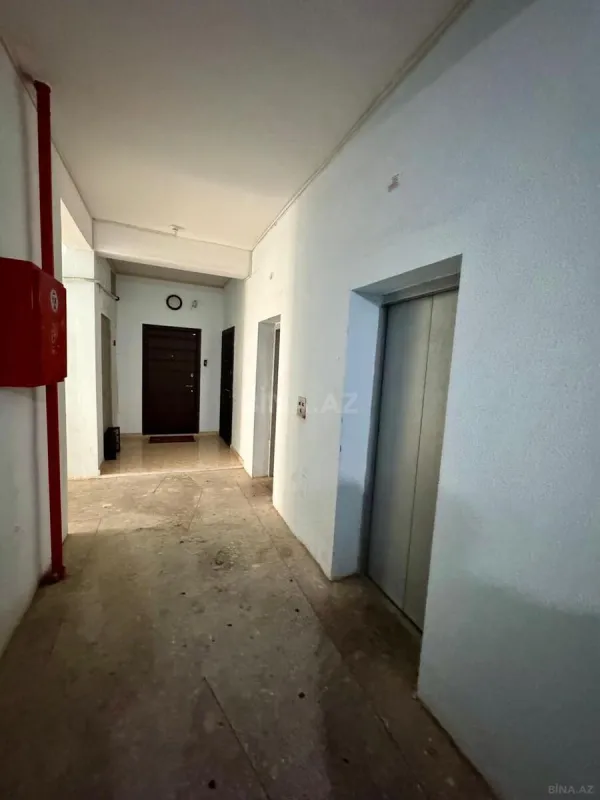Satılır 4 otaqlı mənzil 160 m²