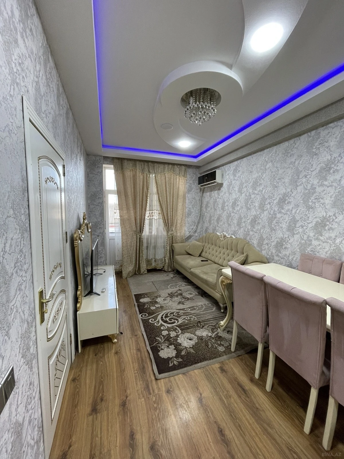 Satılır 2 otaqlı mənzil 54 m²