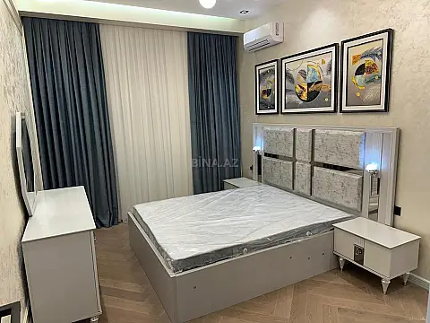 Kirayə verilir 2 otaqlı mənzil 77 m²
