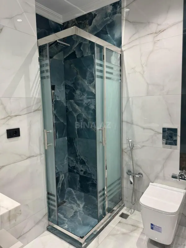 Kirayə verilir 2 otaqlı mənzil 77 m²