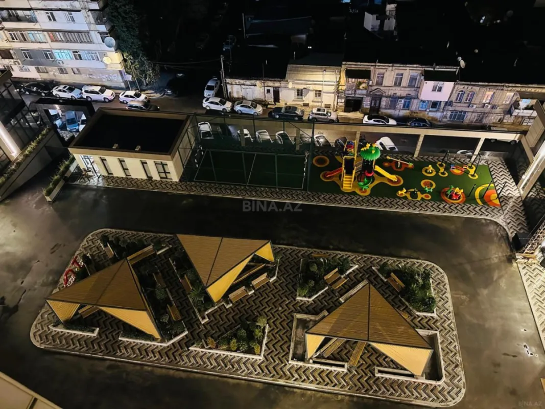 Kirayə verilir 2 otaqlı mənzil 77 m²