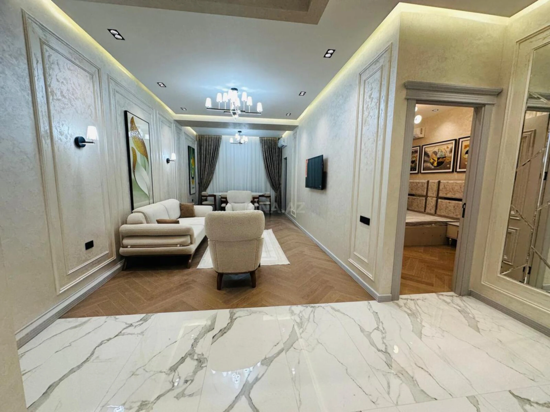 Kirayə verilir 2 otaqlı mənzil 77 m²