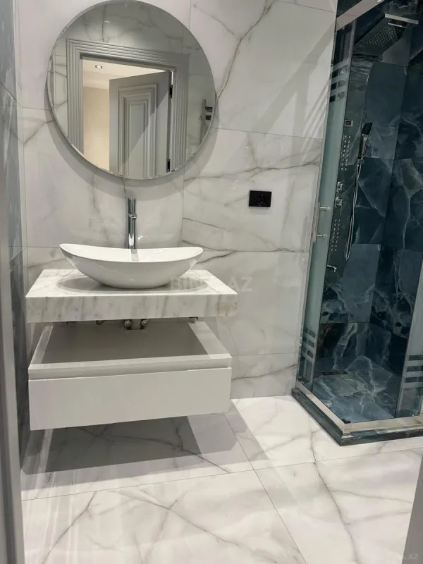 Kirayə verilir 2 otaqlı mənzil 77 m²