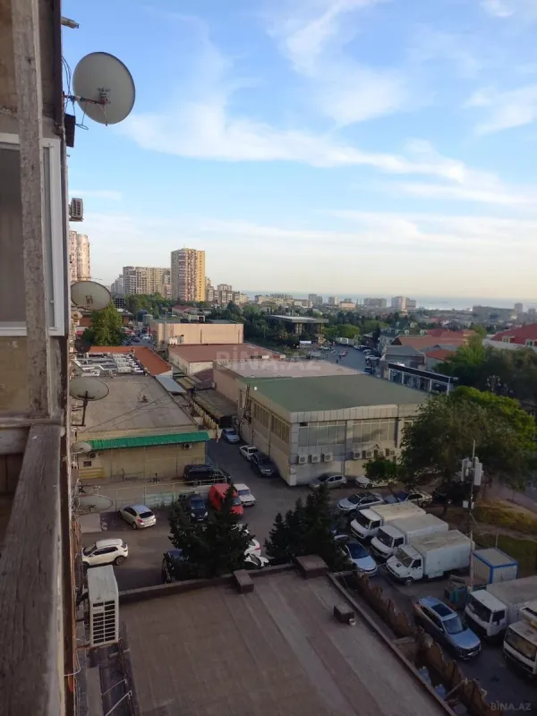 Satılır 2 otaqlı mənzil 65 m²