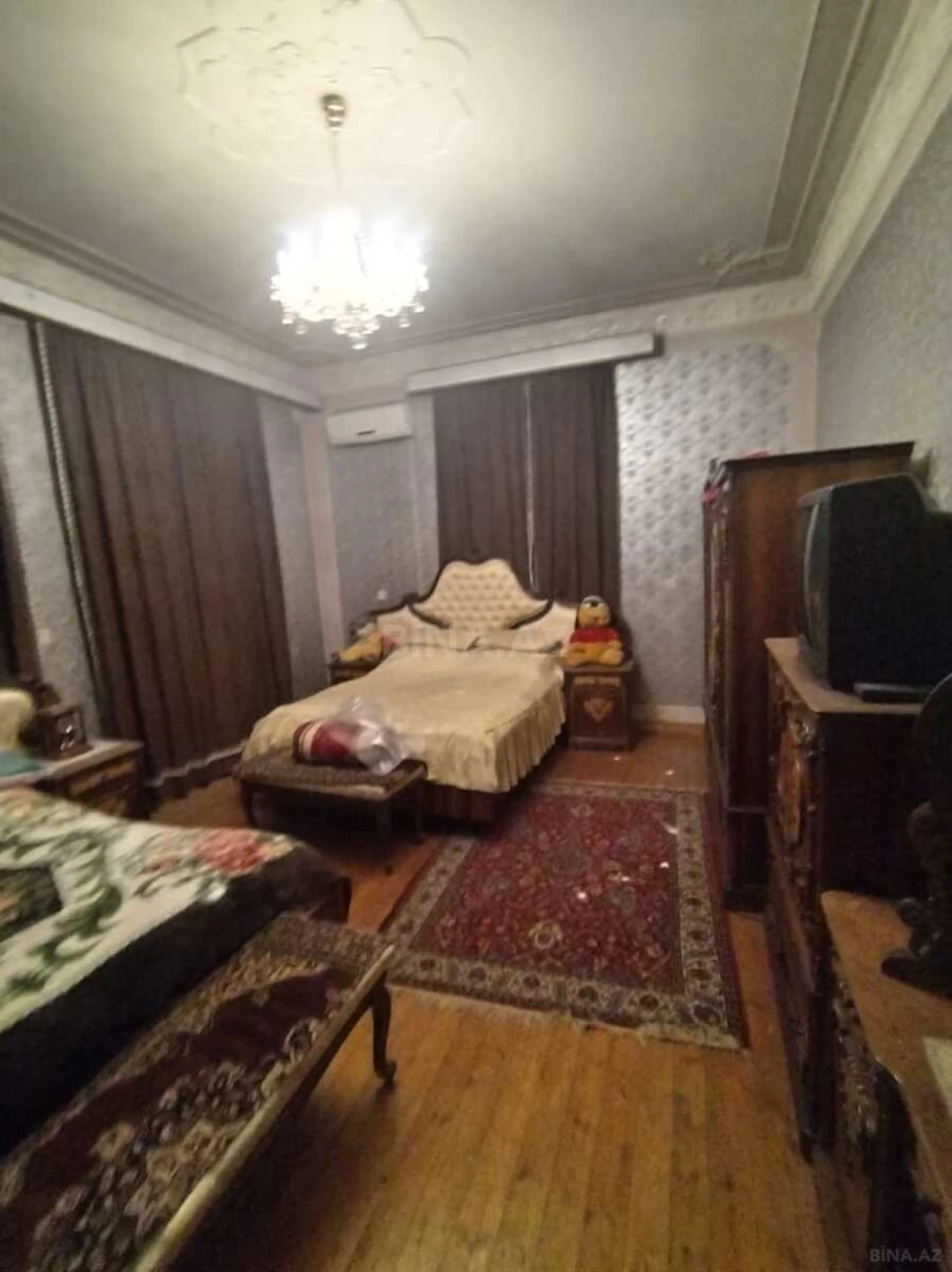 Satılır 5 otaqlı həyət evi 500 m²