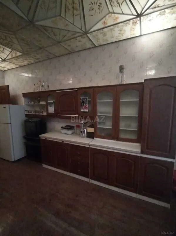 Satılır 5 otaqlı həyət evi 500 m²