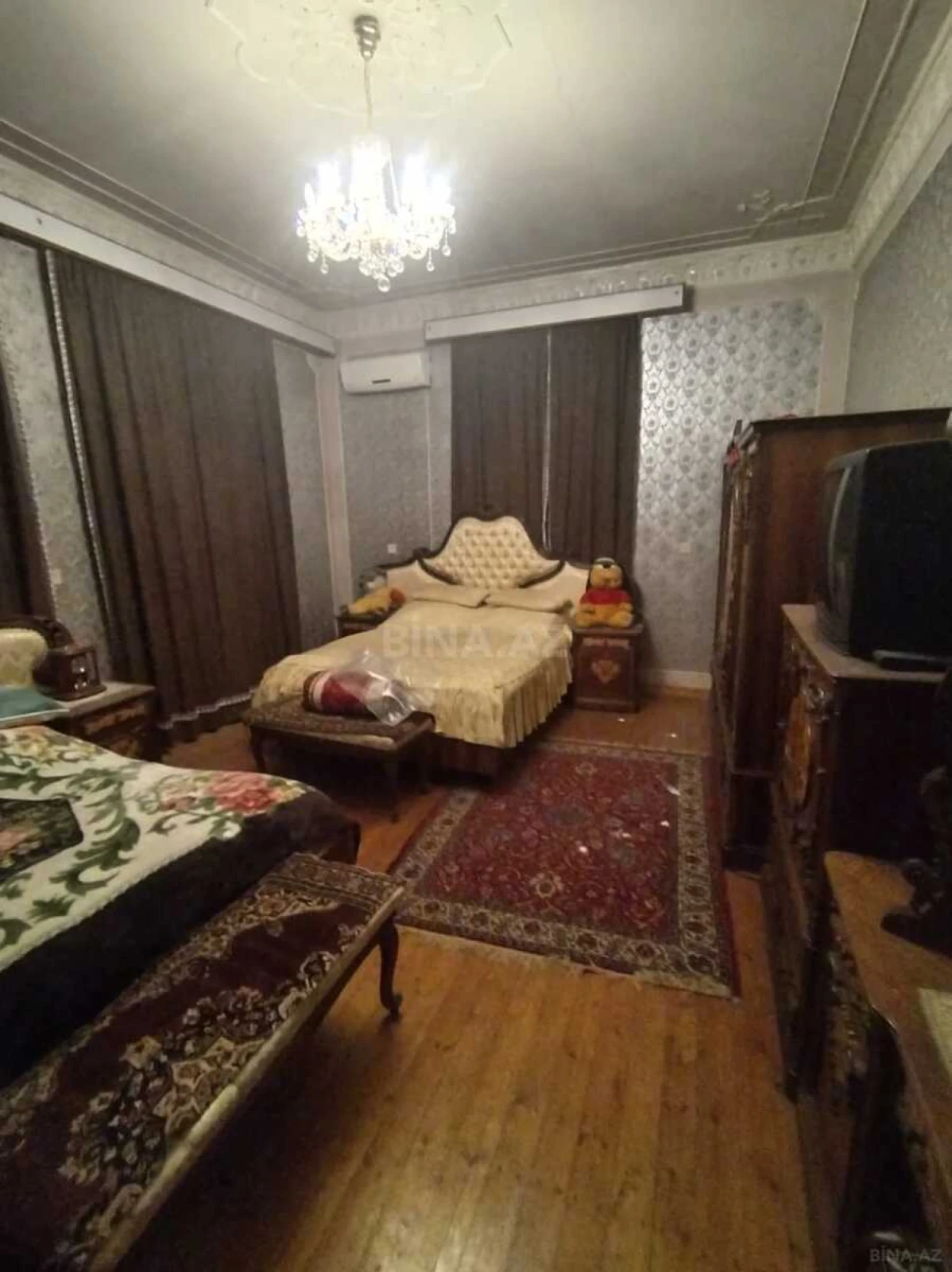 Satılır 5 otaqlı həyət evi 500 m²