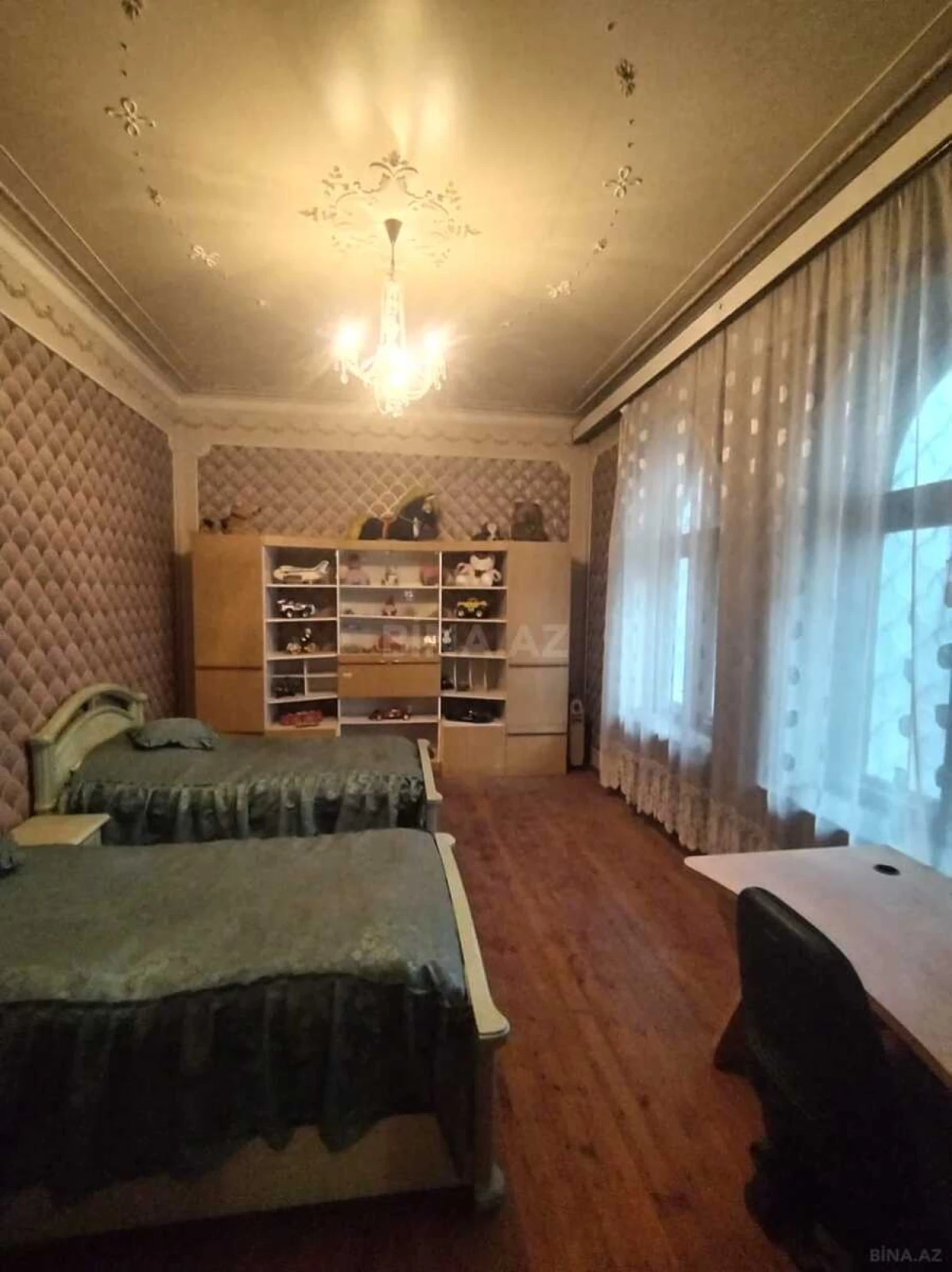 Satılır 5 otaqlı həyət evi 500 m²