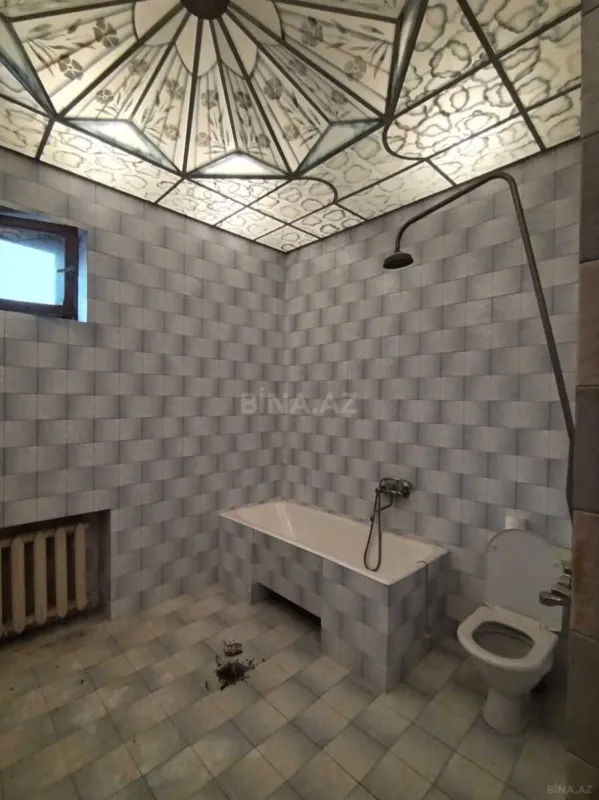 Satılır 5 otaqlı həyət evi 500 m²