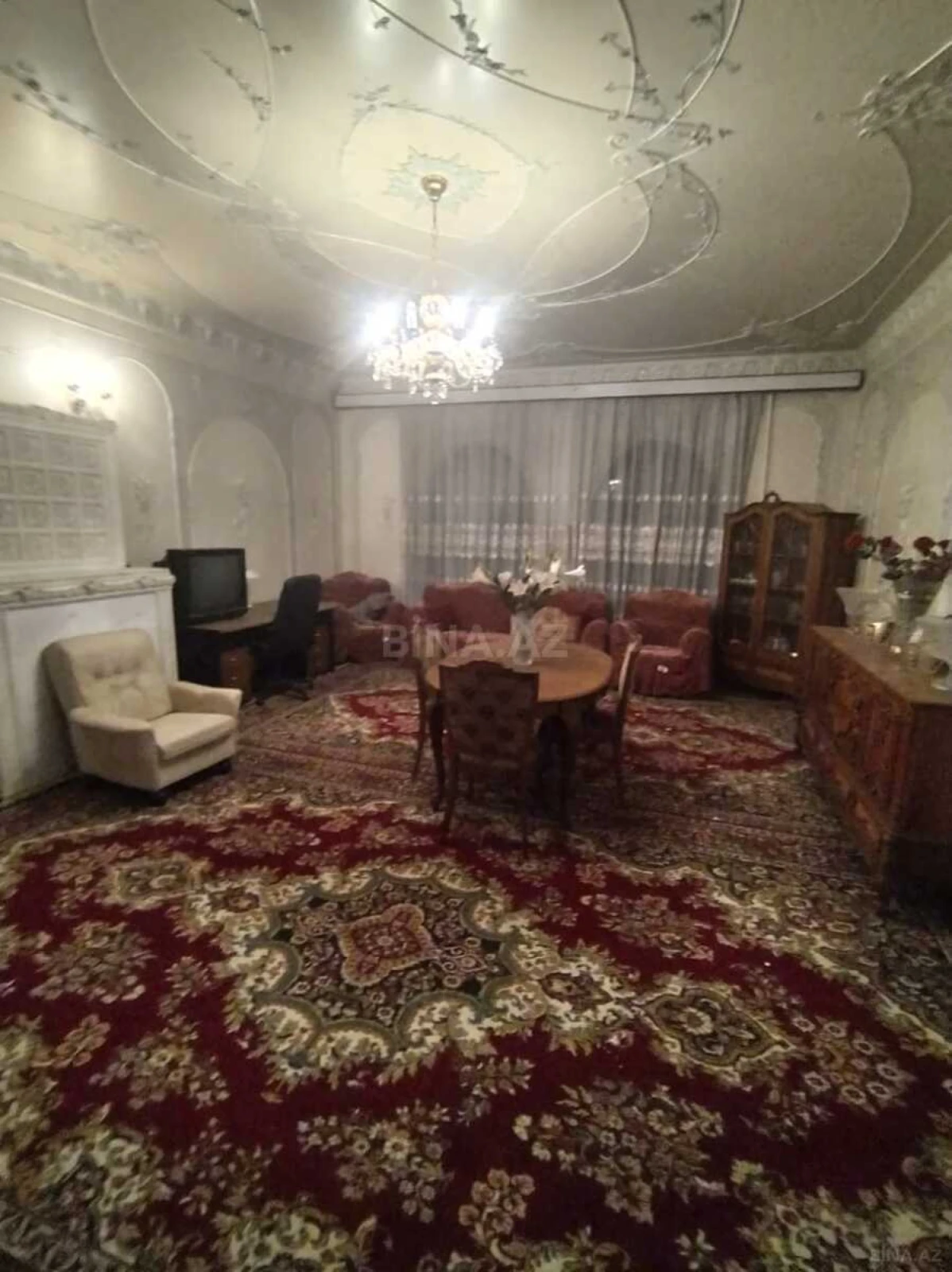 Satılır 5 otaqlı həyət evi 500 m²