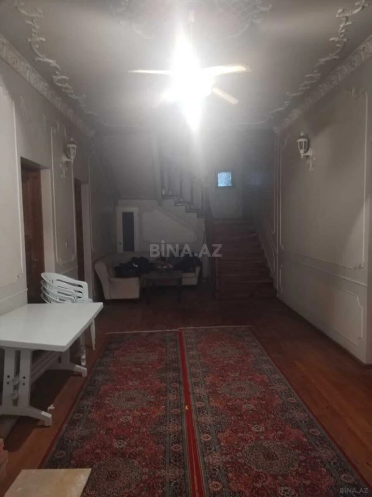 Satılır 5 otaqlı həyət evi 500 m²