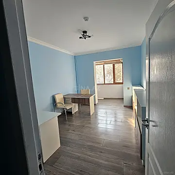 Kirayə verilir 1 otaqlı ofis 20 m²