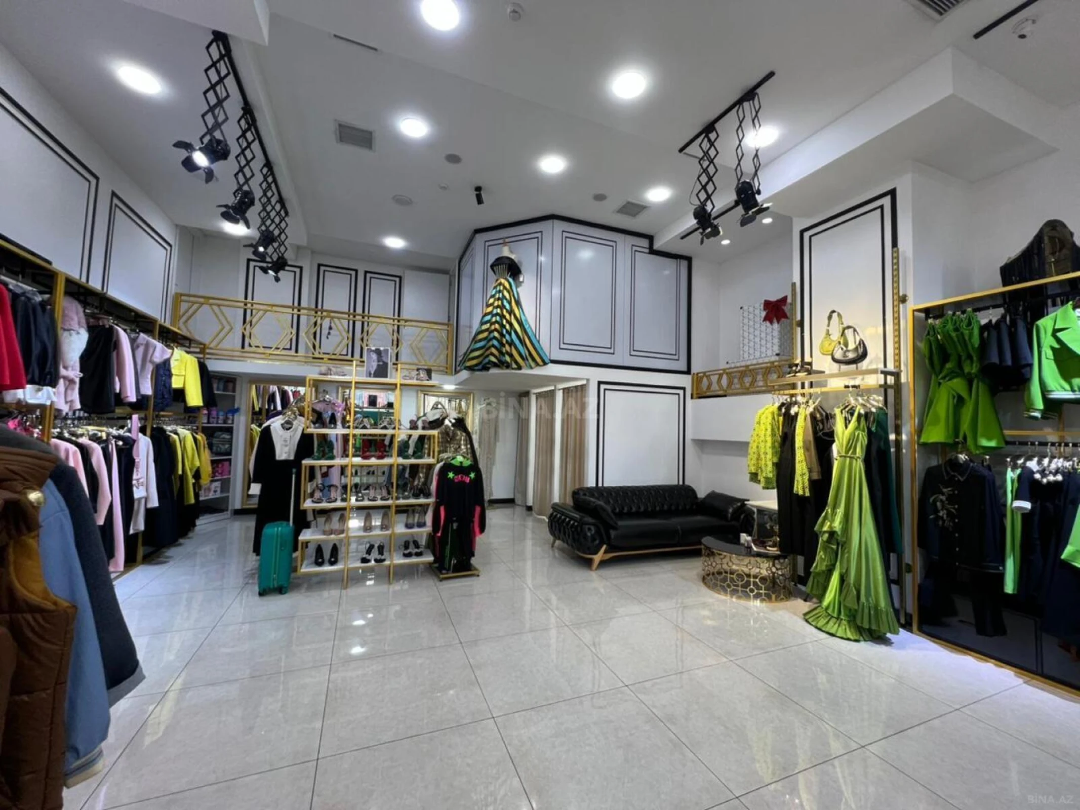 Kirayə verilir obyekt 385 m²