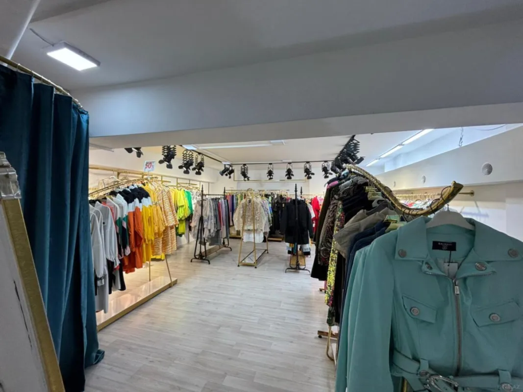 Kirayə verilir obyekt 385 m²