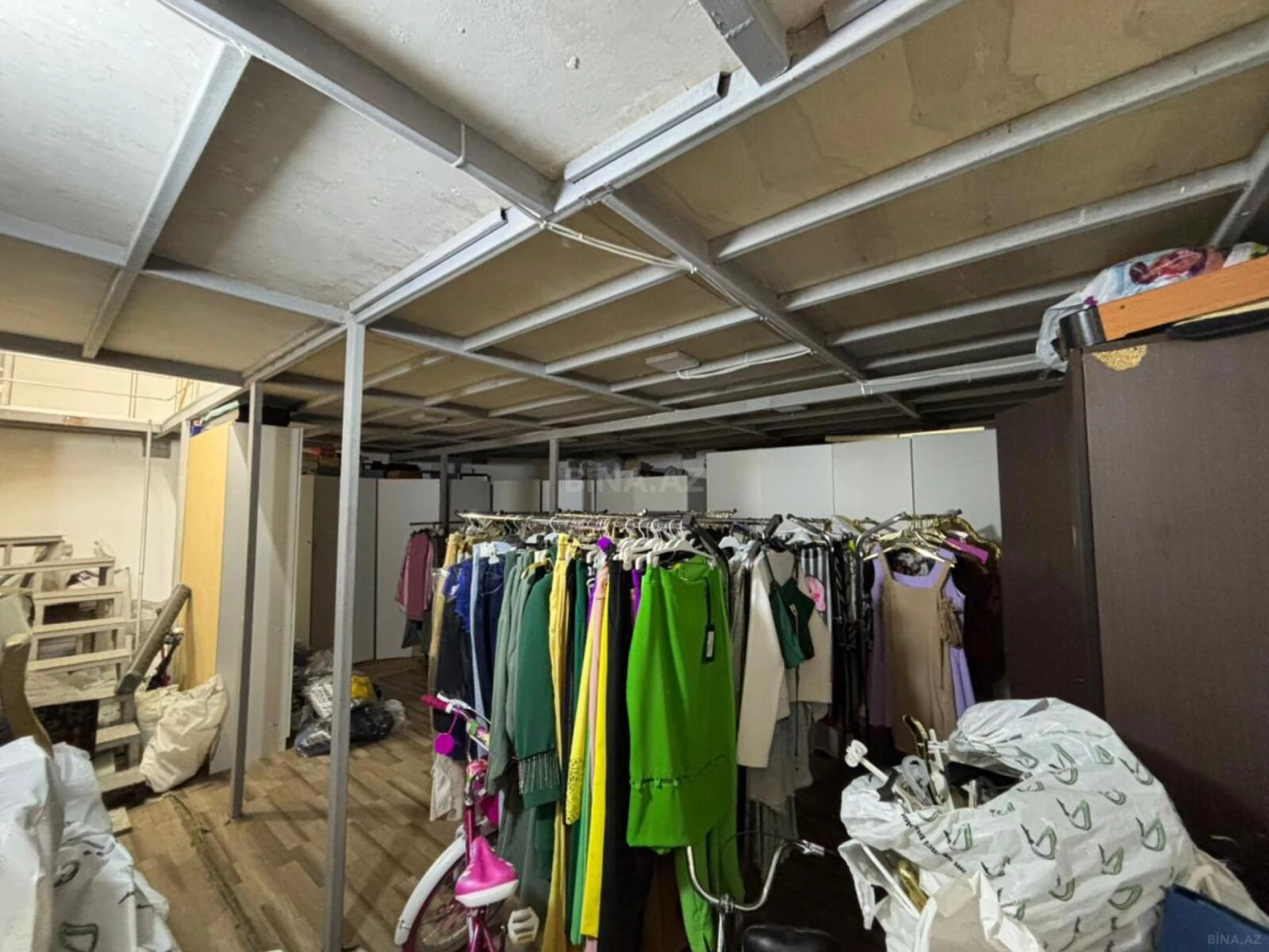 Kirayə verilir obyekt 385 m²