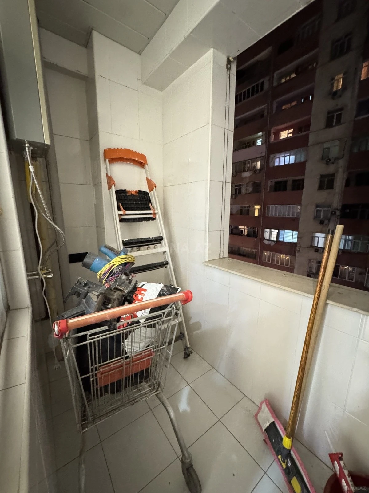 Satılır 2 otaqlı mənzil 88 m²