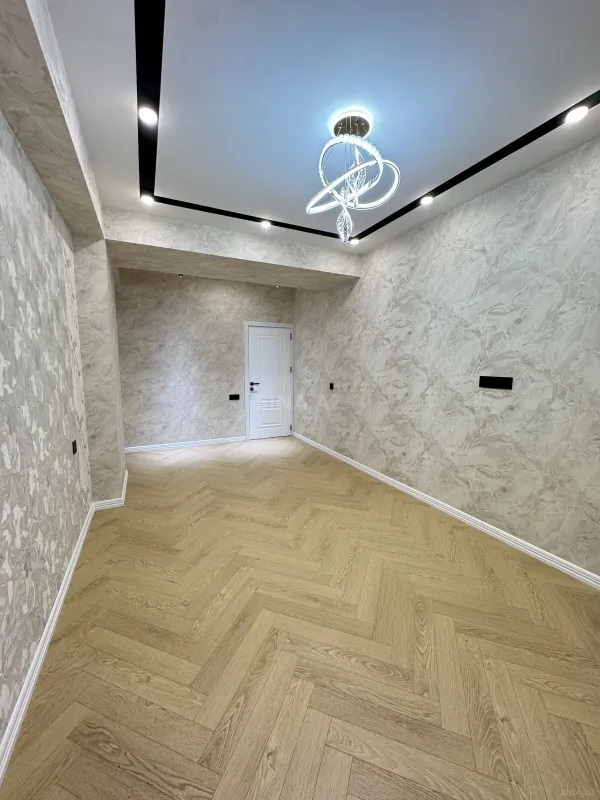 Satılır 2 otaqlı mənzil 88 m²
