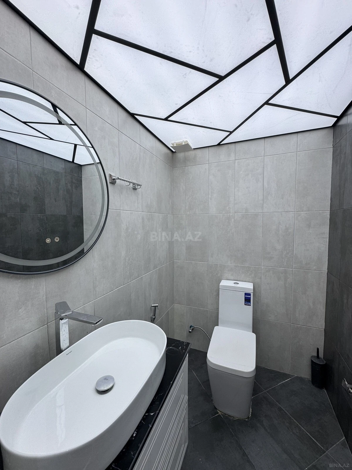 Satılır 2 otaqlı mənzil 88 m²