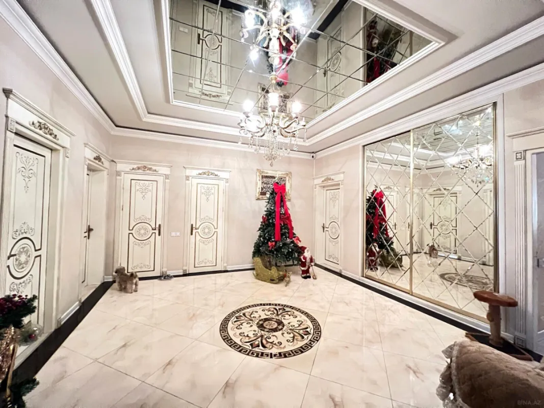 Satılır 4 otaqlı mənzil 170 m²