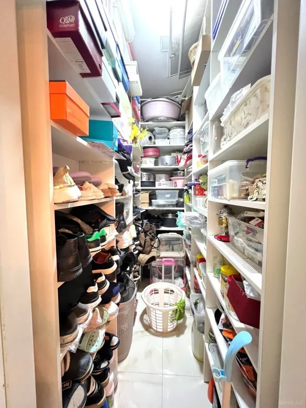 Satılır 4 otaqlı mənzil 170 m²