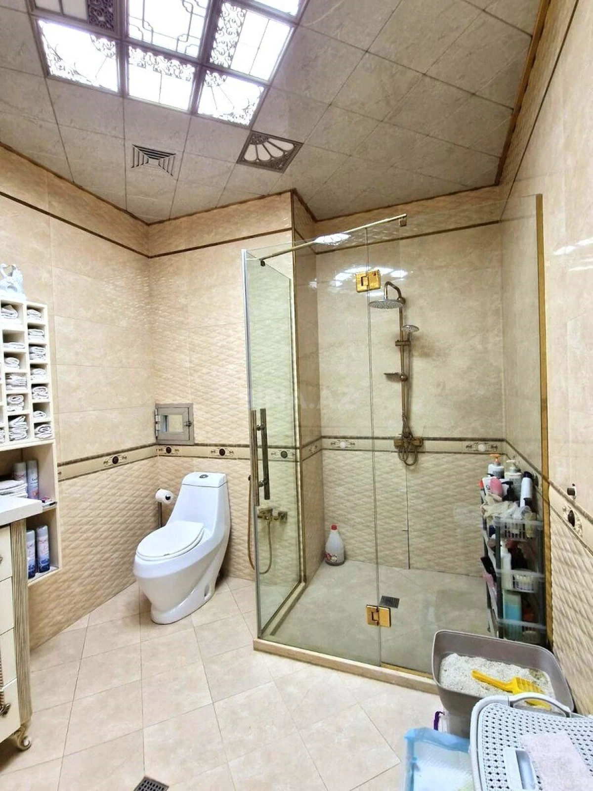 Satılır 4 otaqlı mənzil 170 m²