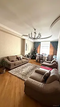 Satılır 3 otaqlı mənzil 117 m² — Bakı, İnşaatçılar 3 otaq 117.00 m²