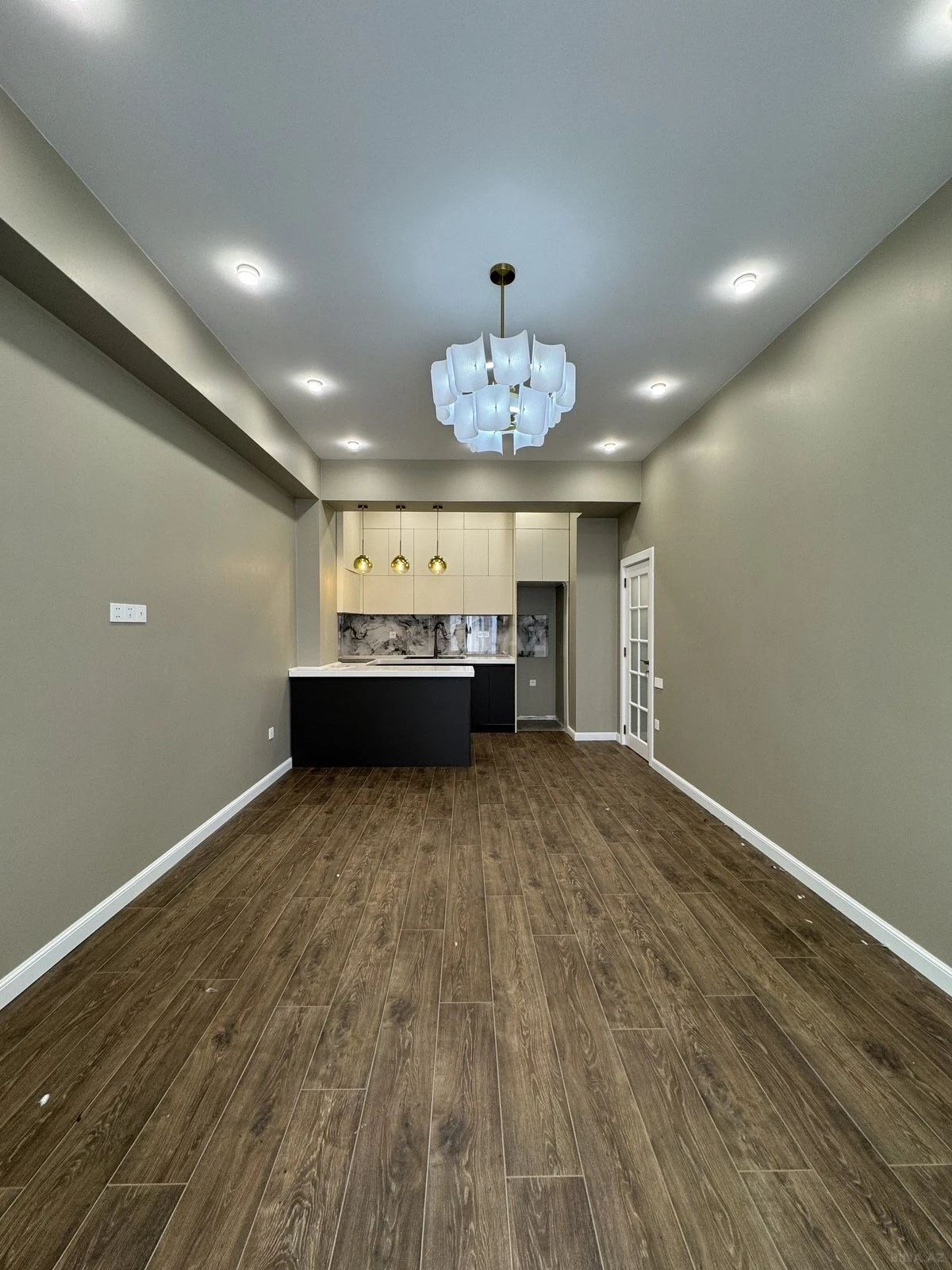 Satılır 2 otaqlı mənzil 65 m²