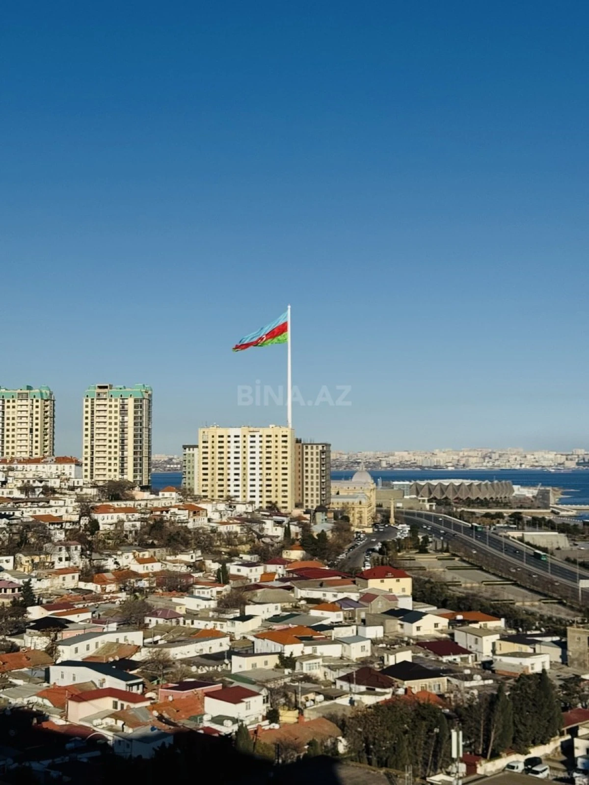 Satılır 2 otaqlı mənzil 65 m²