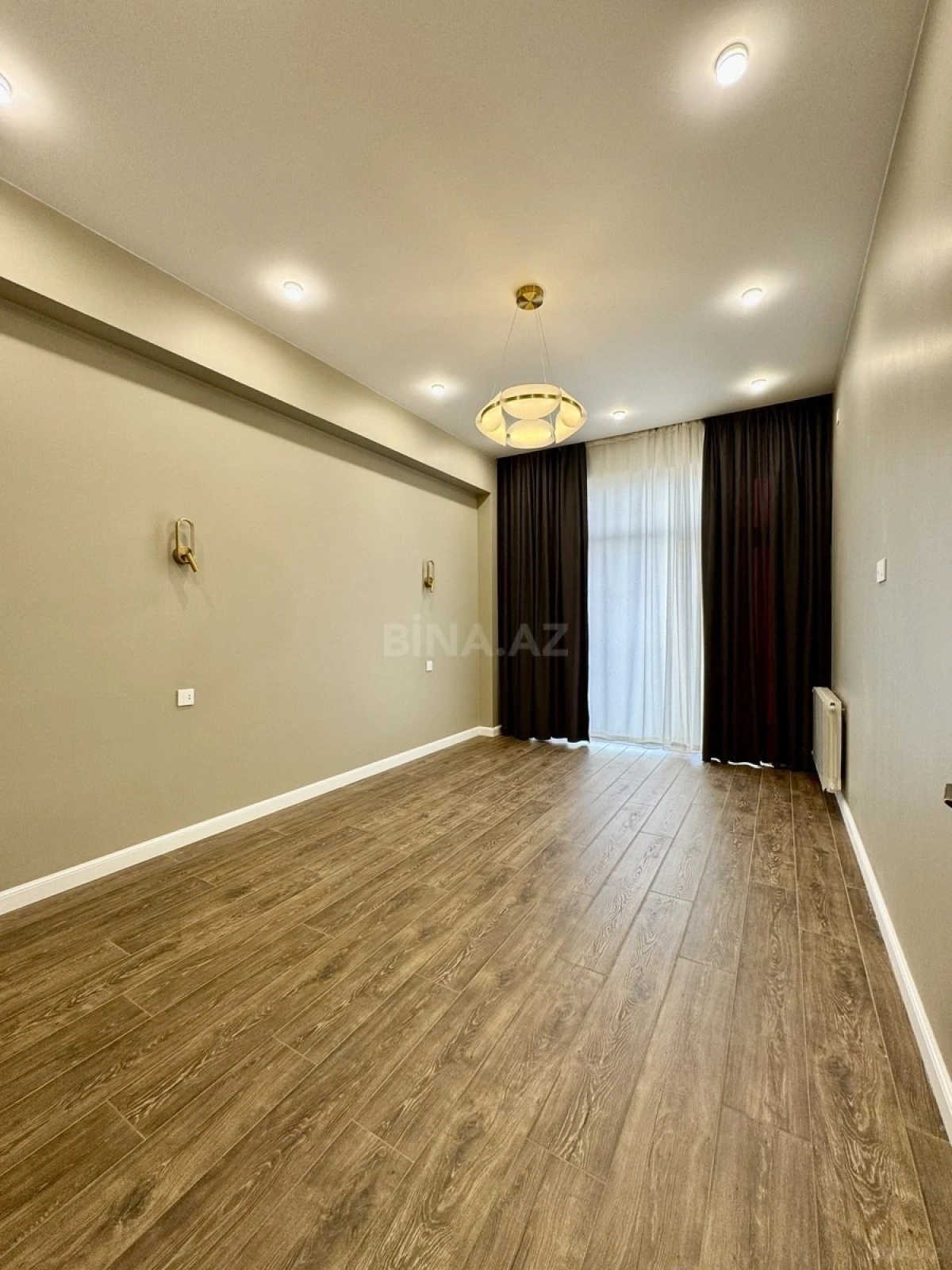 Satılır 2 otaqlı mənzil 65 m²