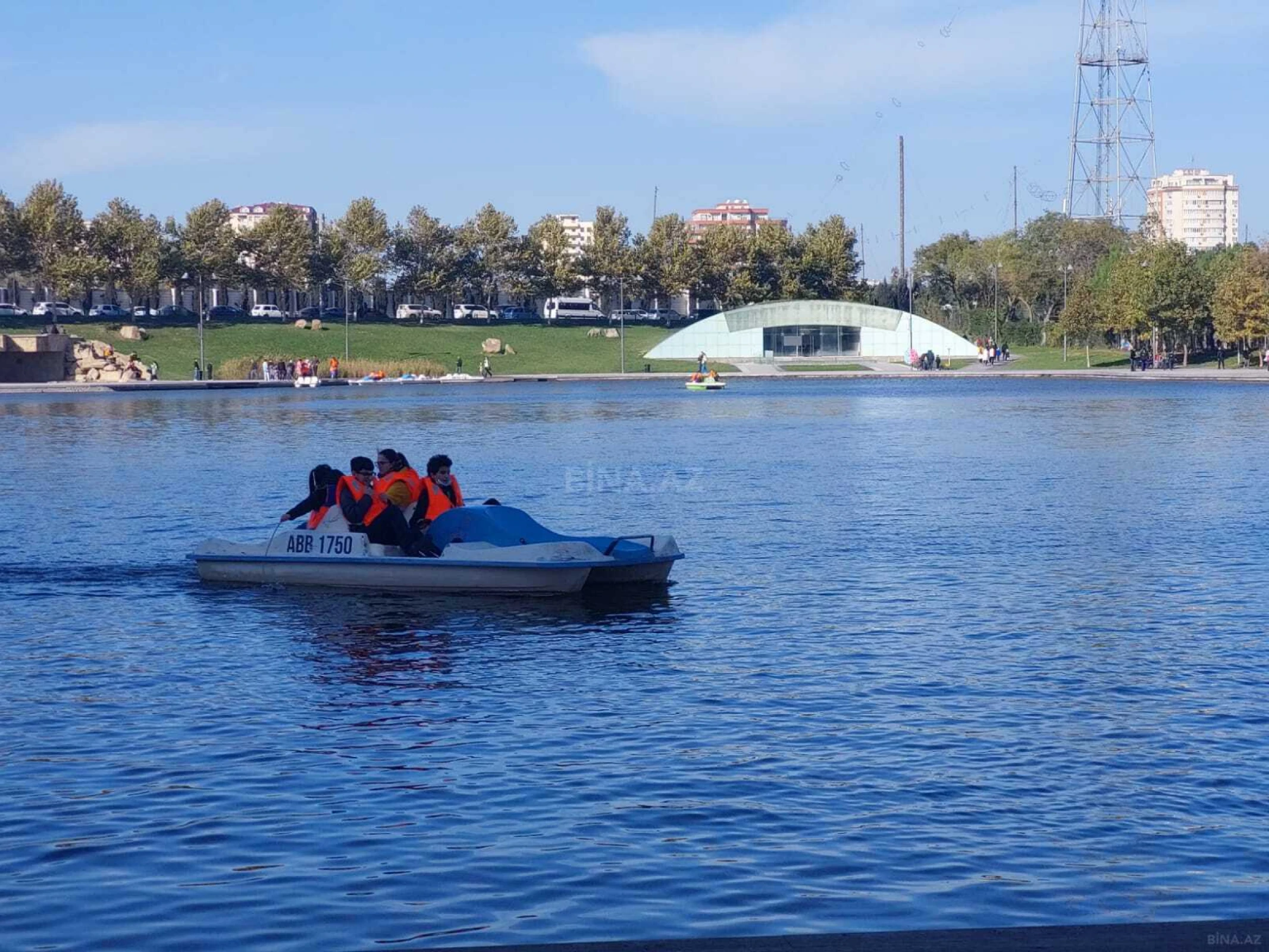 Satılır 3 otaqlı mənzil 80 m²