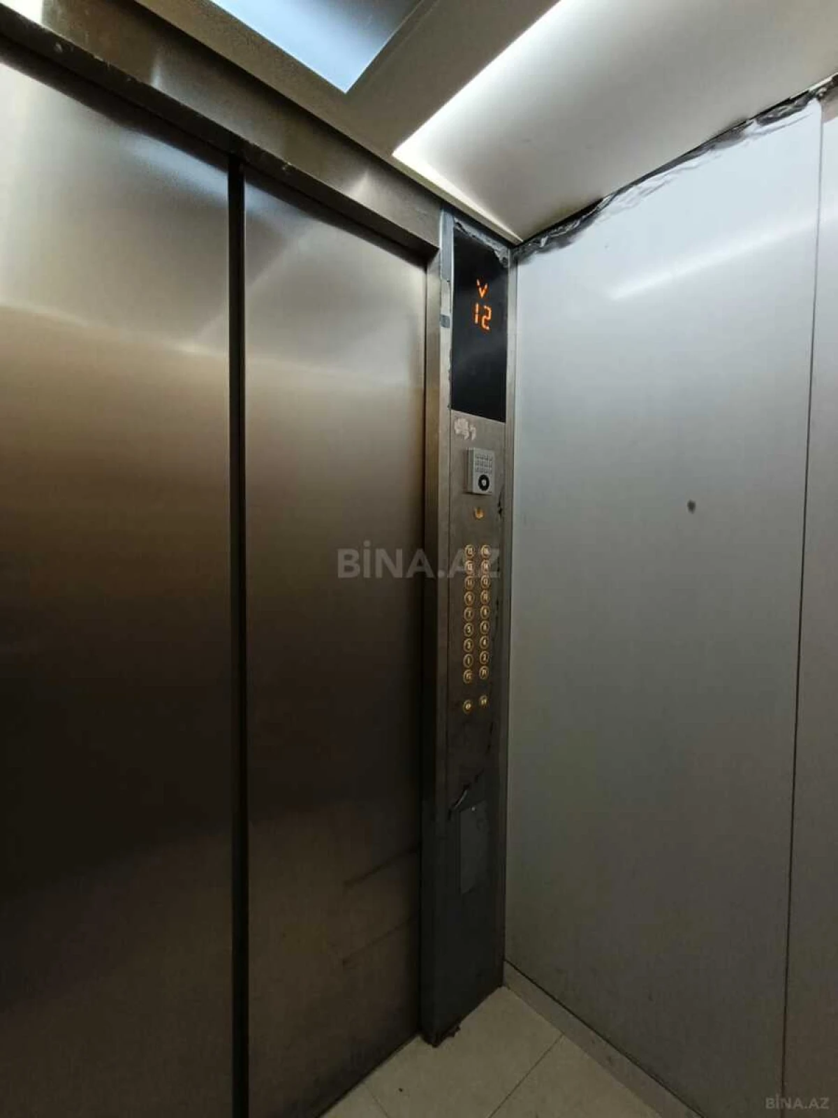 Satılır 3 otaqlı mənzil 72 m²