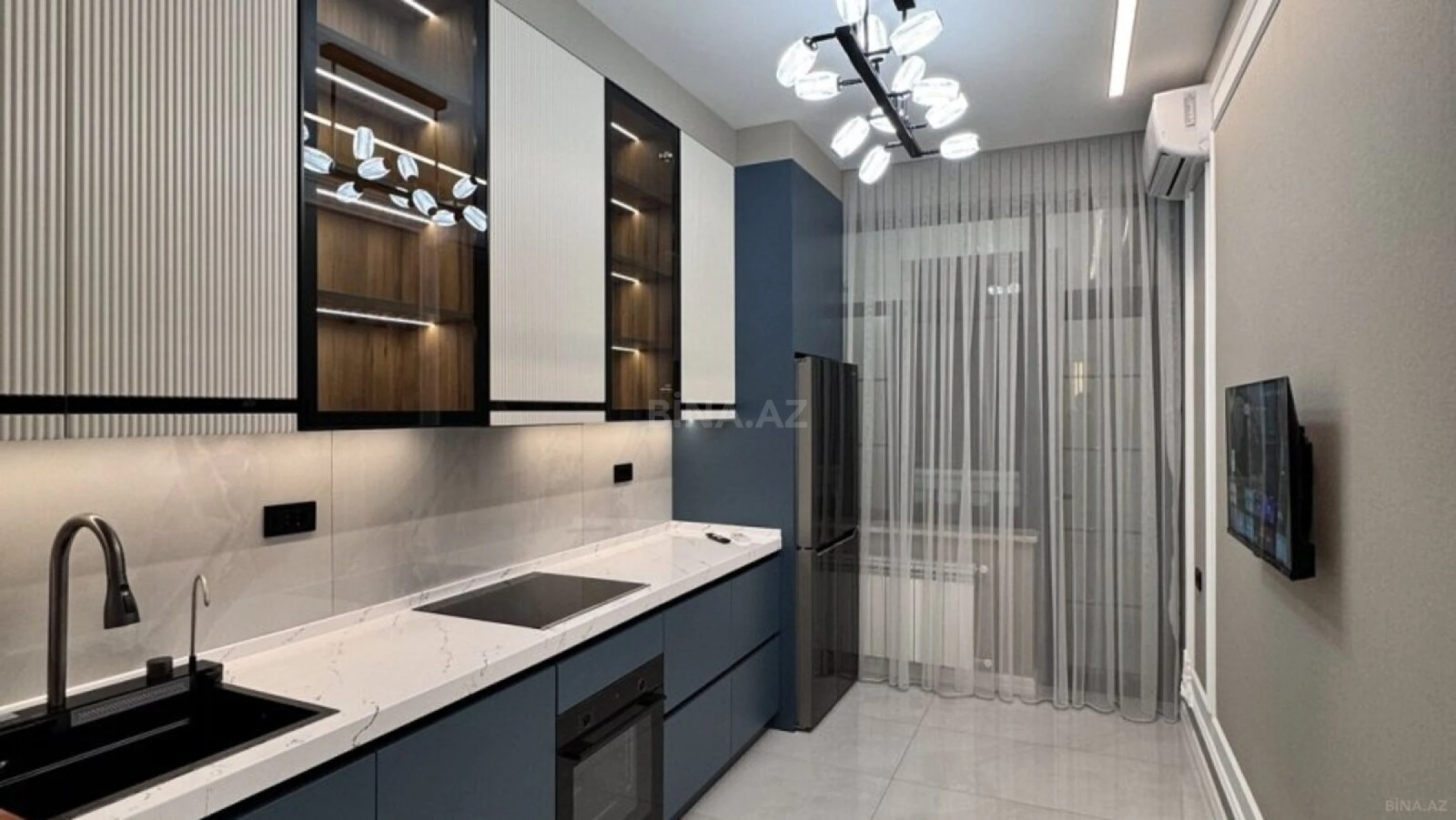 Satılır 2 otaqlı mənzil 87 m²