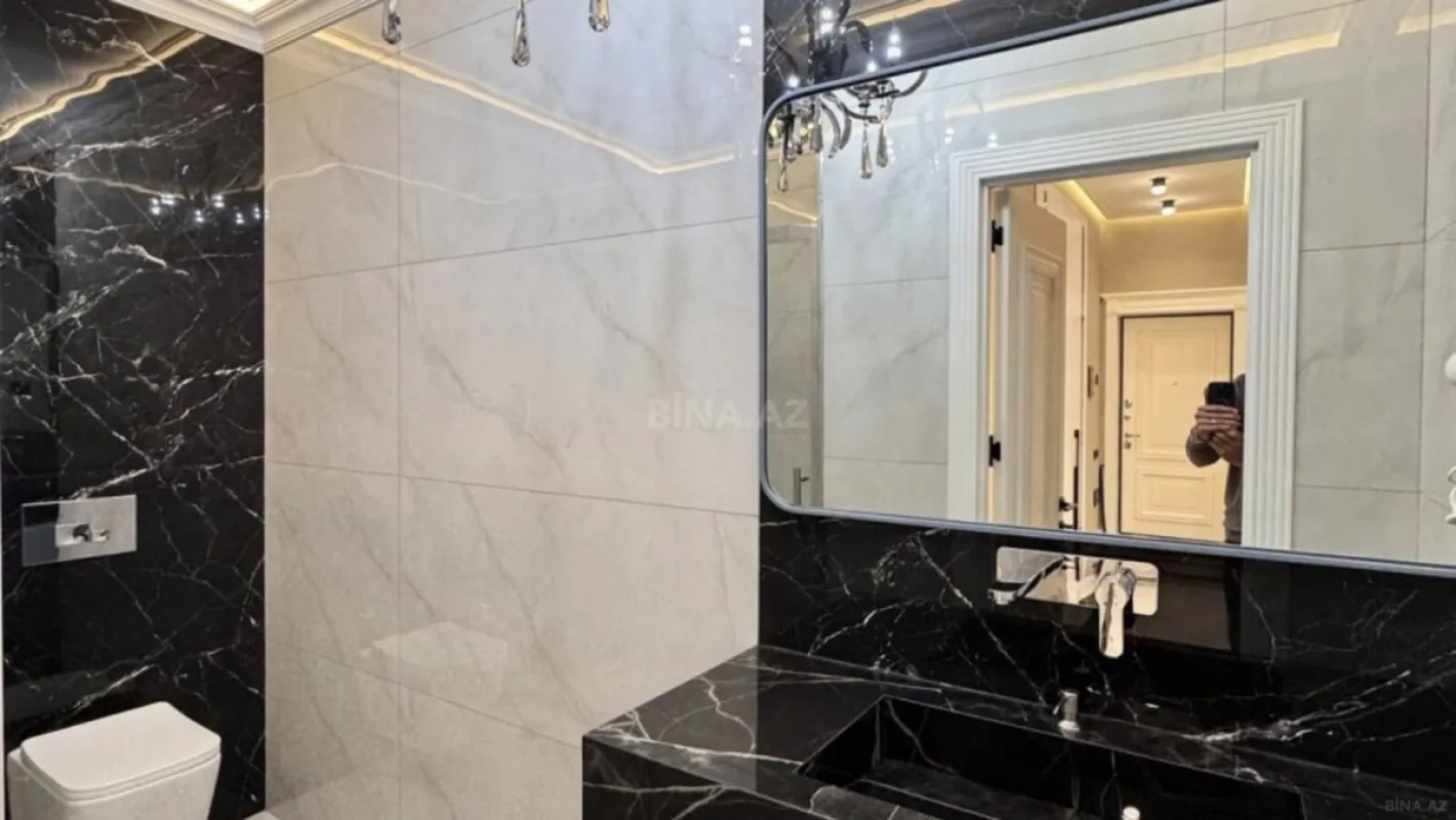 Satılır 2 otaqlı mənzil 87 m²