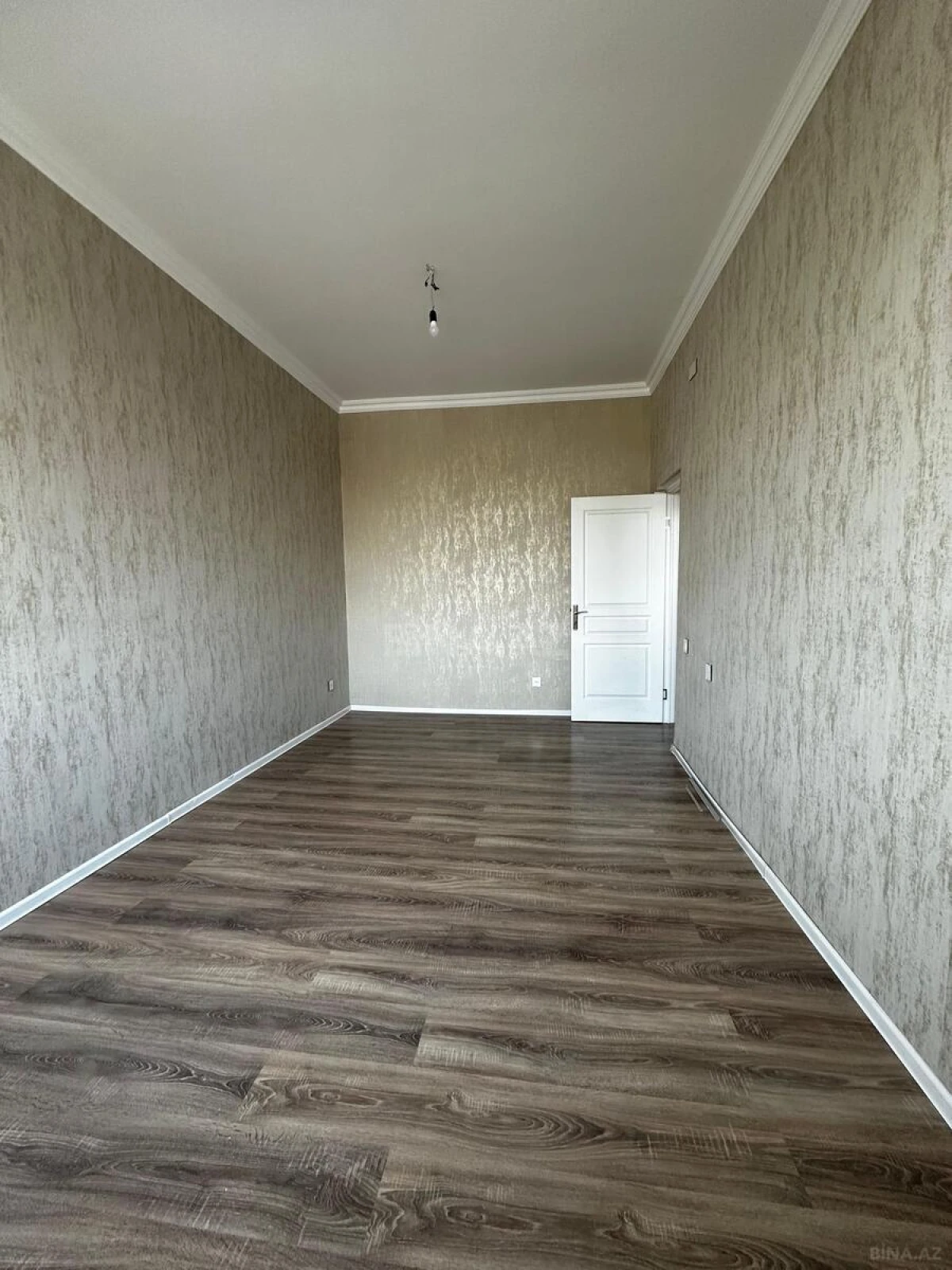 Satılır 3 otaqlı mənzil 84 m²
