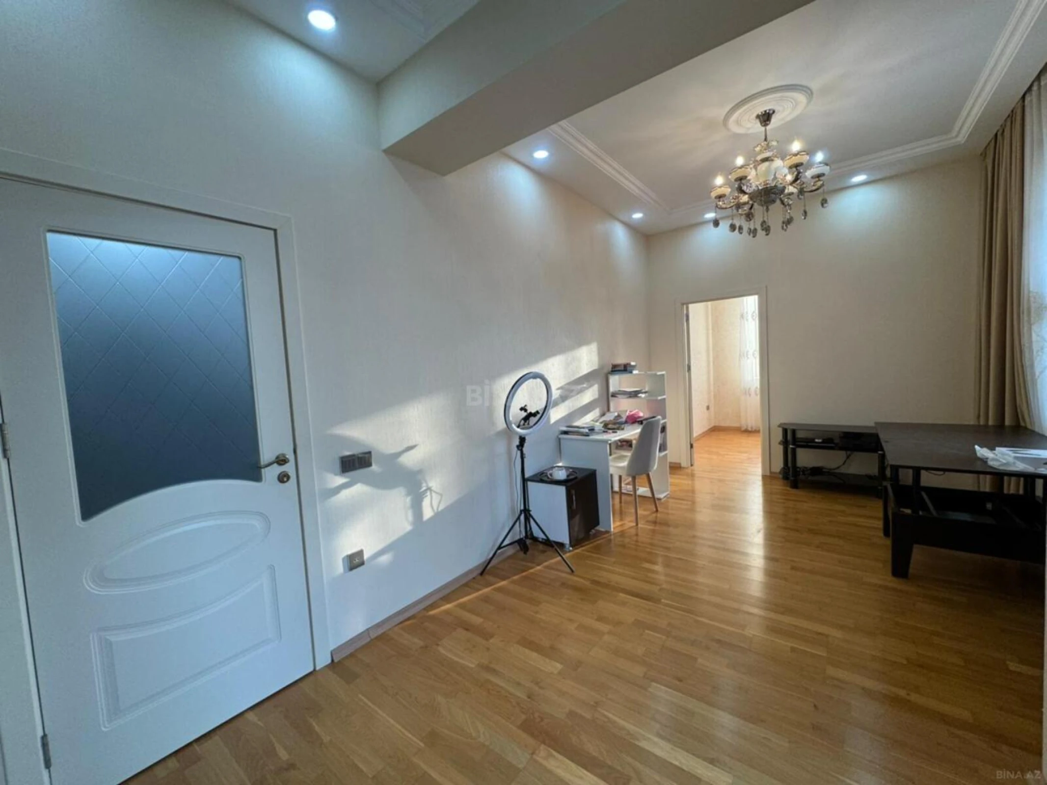 Satılır 2 otaqlı mənzil 55 m²