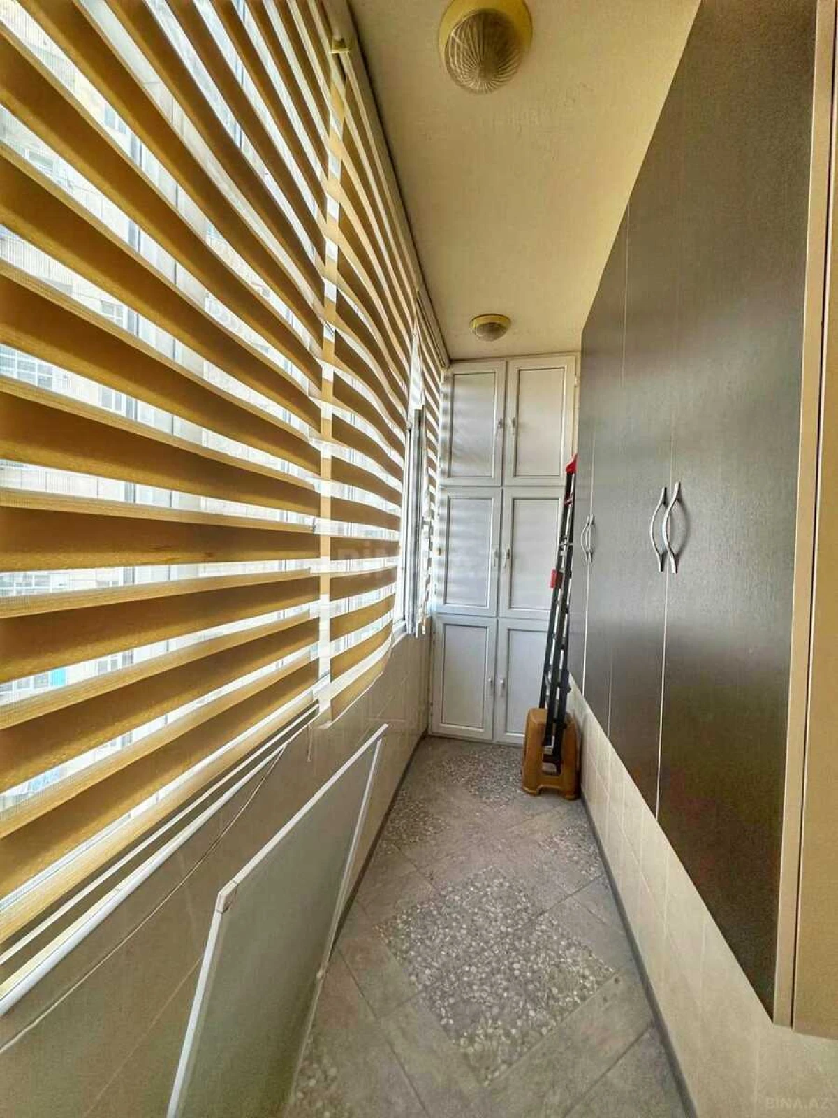 Satılır 3 otaqlı mənzil 110 m²