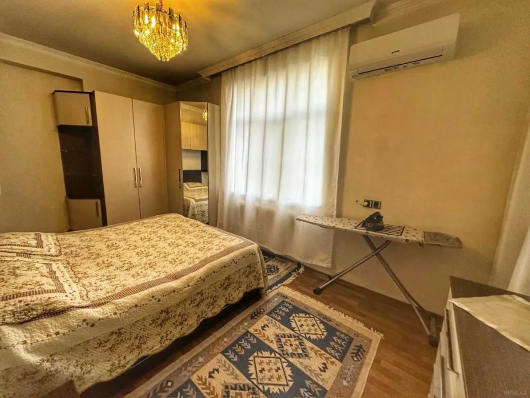 Satılır 3 otaqlı mənzil 110 m²