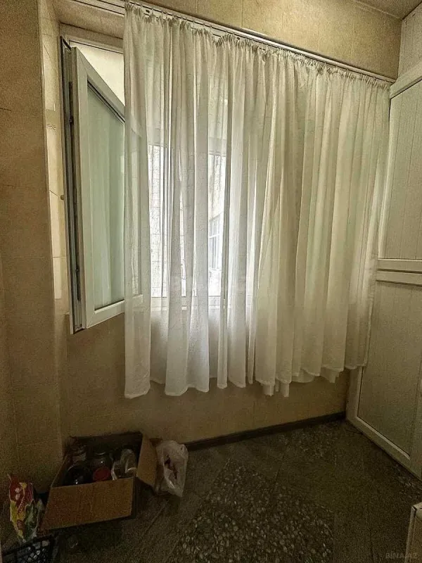 Satılır 3 otaqlı mənzil 110 m²