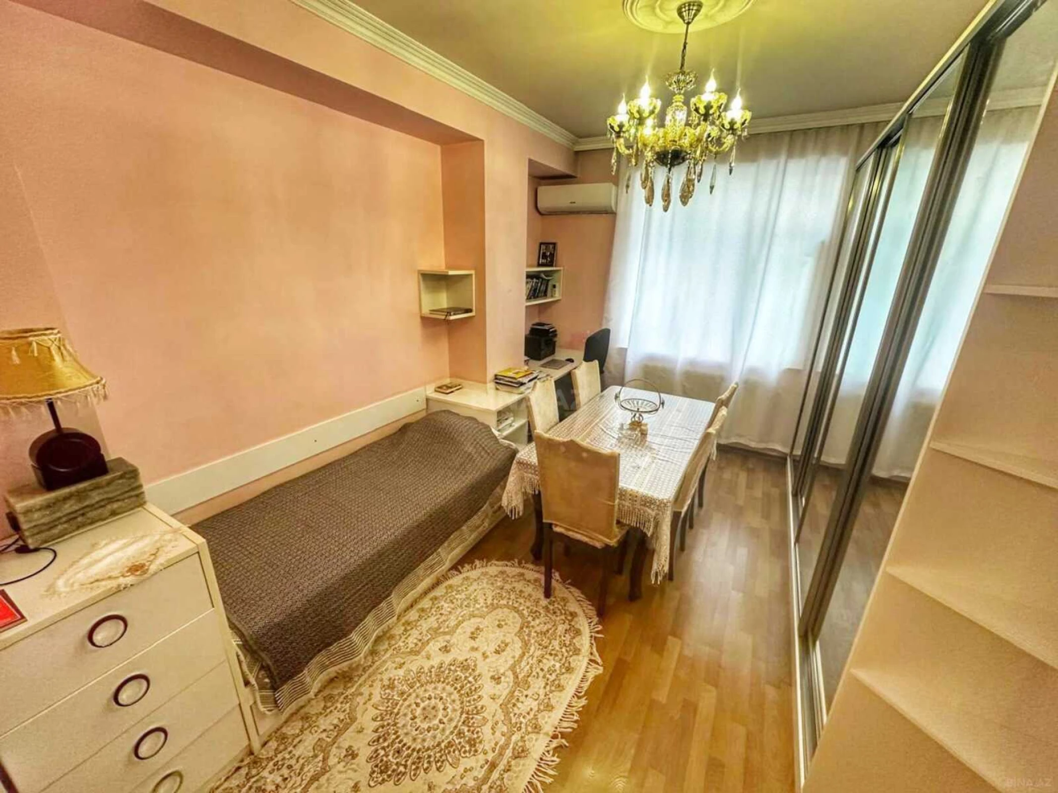 Satılır 3 otaqlı mənzil 110 m²