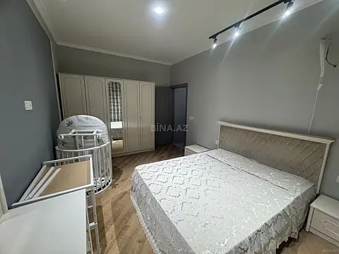 Kirayə verilir 2 otaqlı mənzil 90 m²