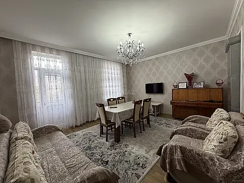 Satılır 3 otaqlı mənzil 70 m² — Bakı, Bakıxanov 3 otaq 70.00 m²